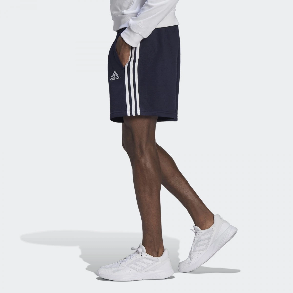 Bermuda Adidas 3 Listras - masculino - azul marinho e branco
