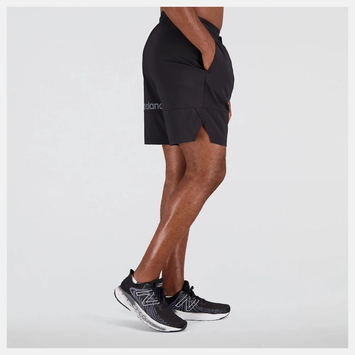Bermuda New Balance Tenacity 9 - masculino - preto