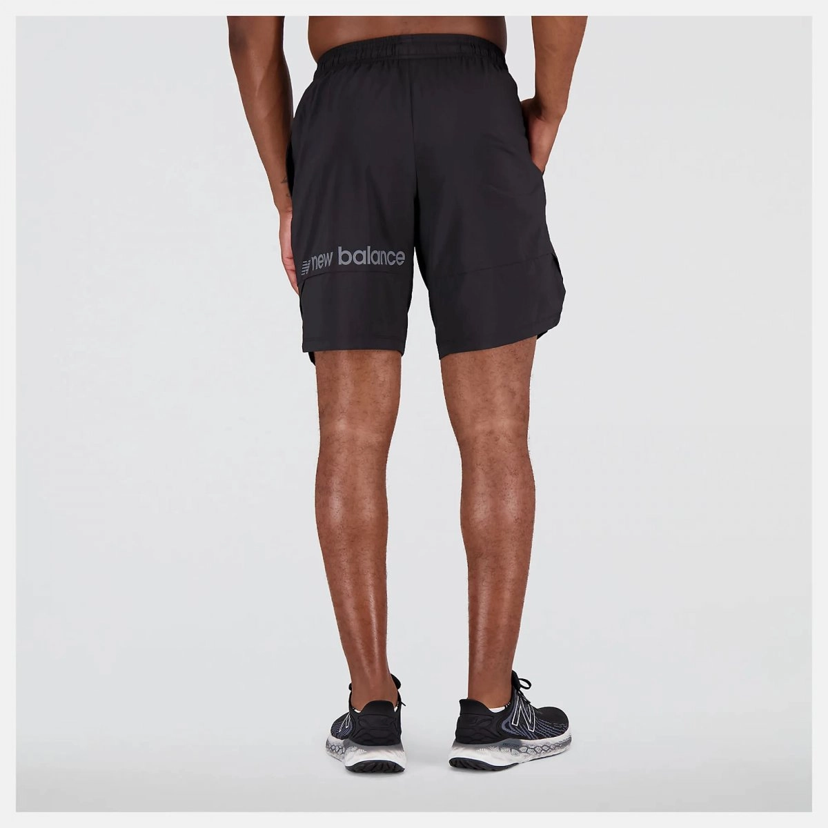 Bermuda New Balance Tenacity 9 - masculino - preto