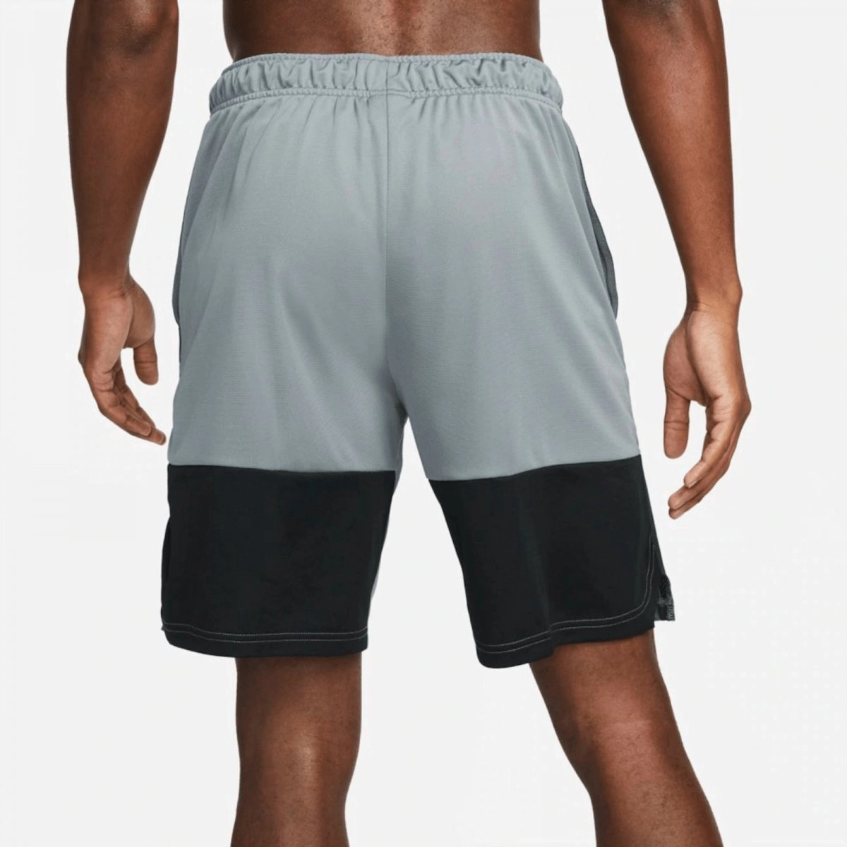 Bermuda Nike Dri-FIT Hybrid - masculino - cinza e preto