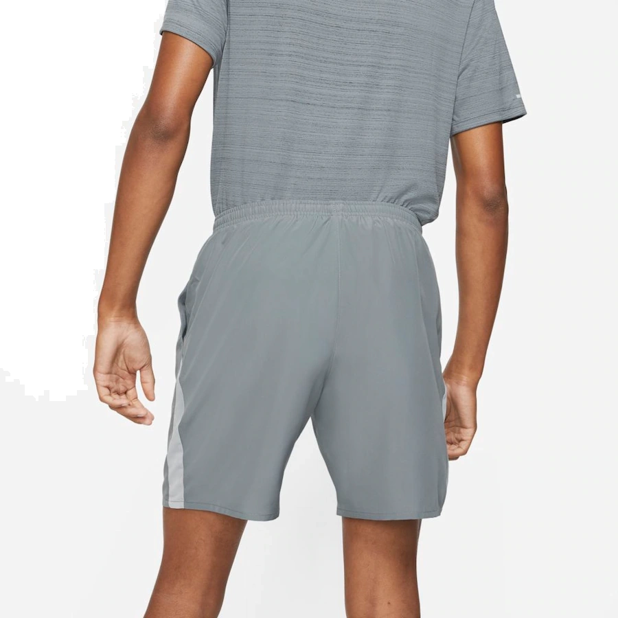 Bermuda Nike Dri-FIT Run - masculino - cinza