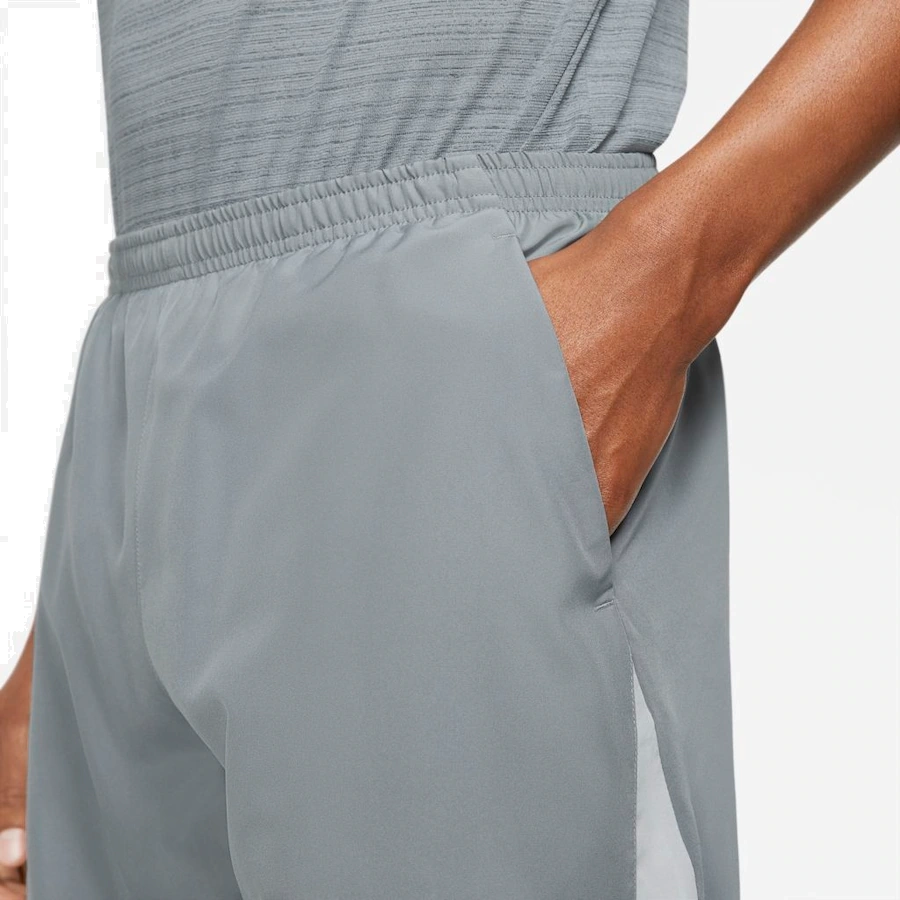 Bermuda Nike Dri-FIT Run - masculino - cinza