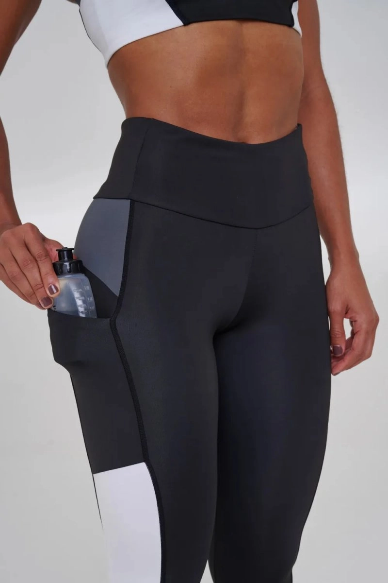 Calca Authen Essential Run Flight - feminino - preto e branco
