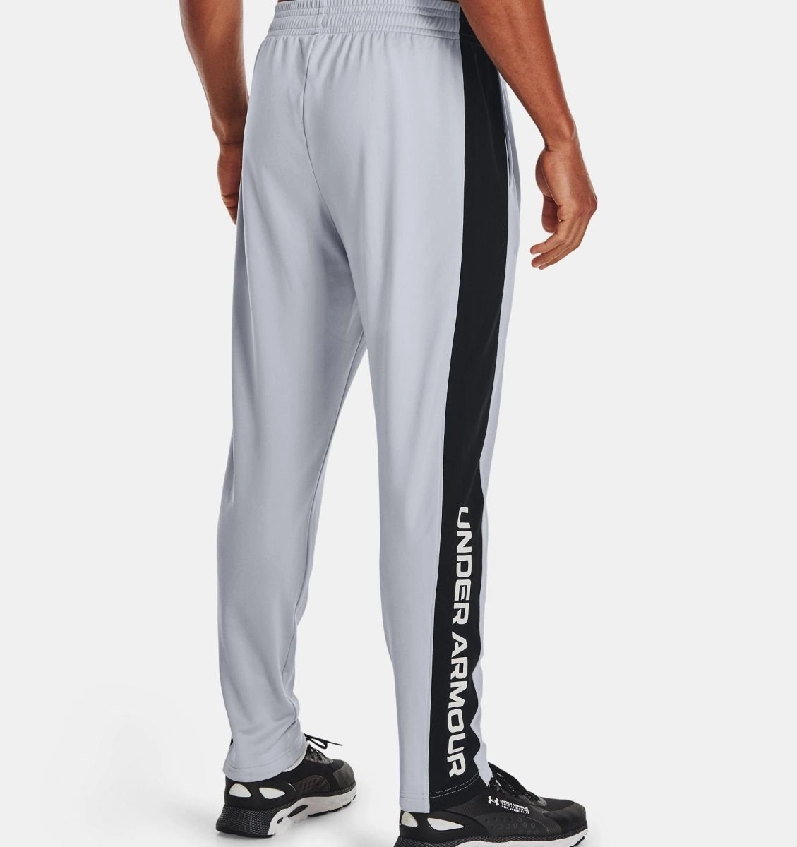 Calca Under Armour Brawler - masculino - cinza e preto