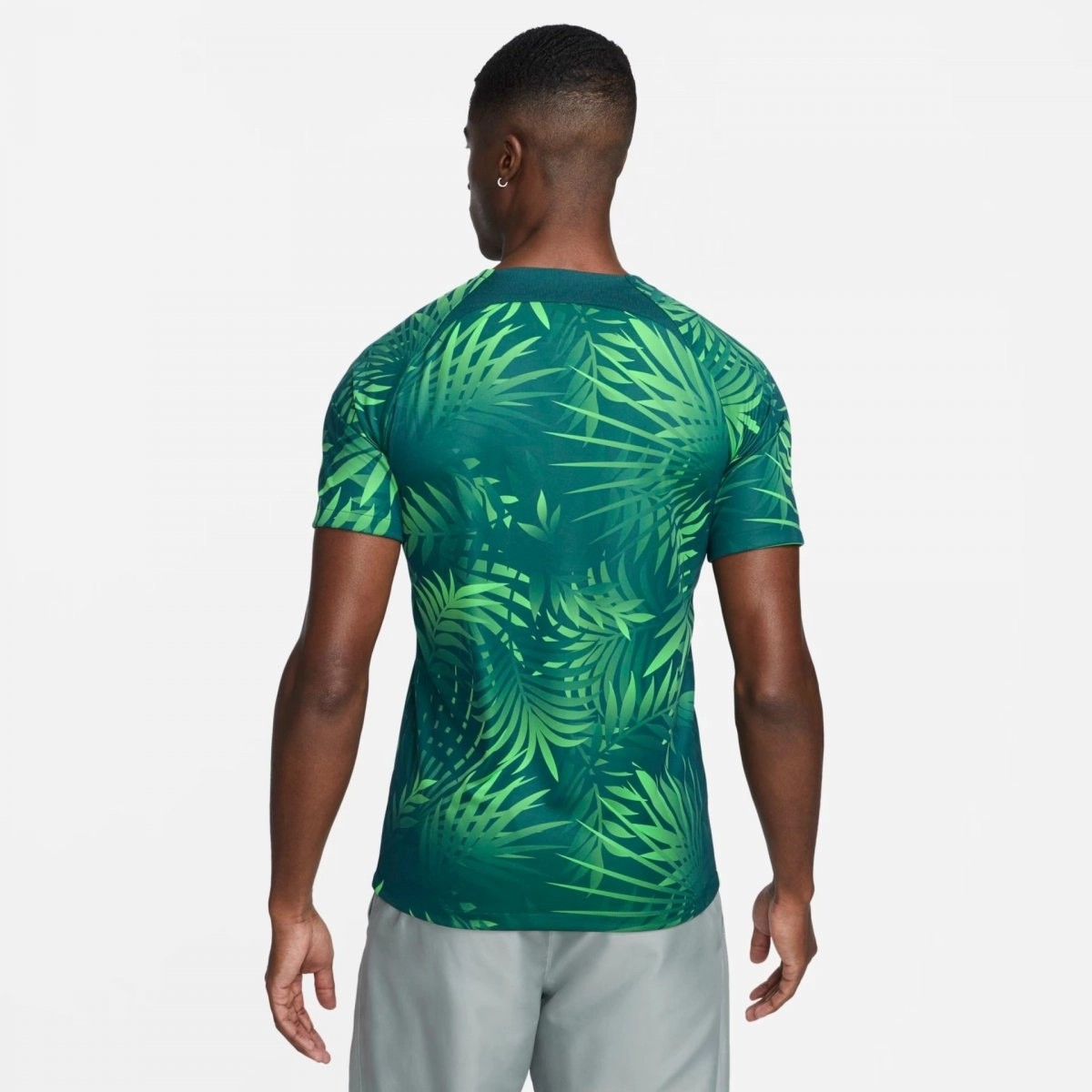 Camisa Nike Brasil Pré-Jogo - masculino - verde e amarelo
