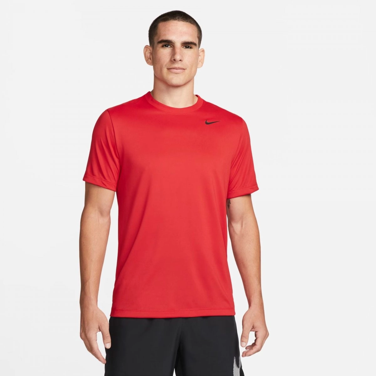Camiseta Nike Dri-FIT Legend - masculino - vermelho