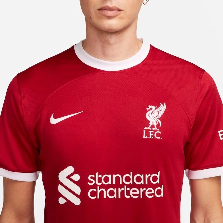 Camiseta Nike Liverpool I 2023 - masculino - vermelho e branco