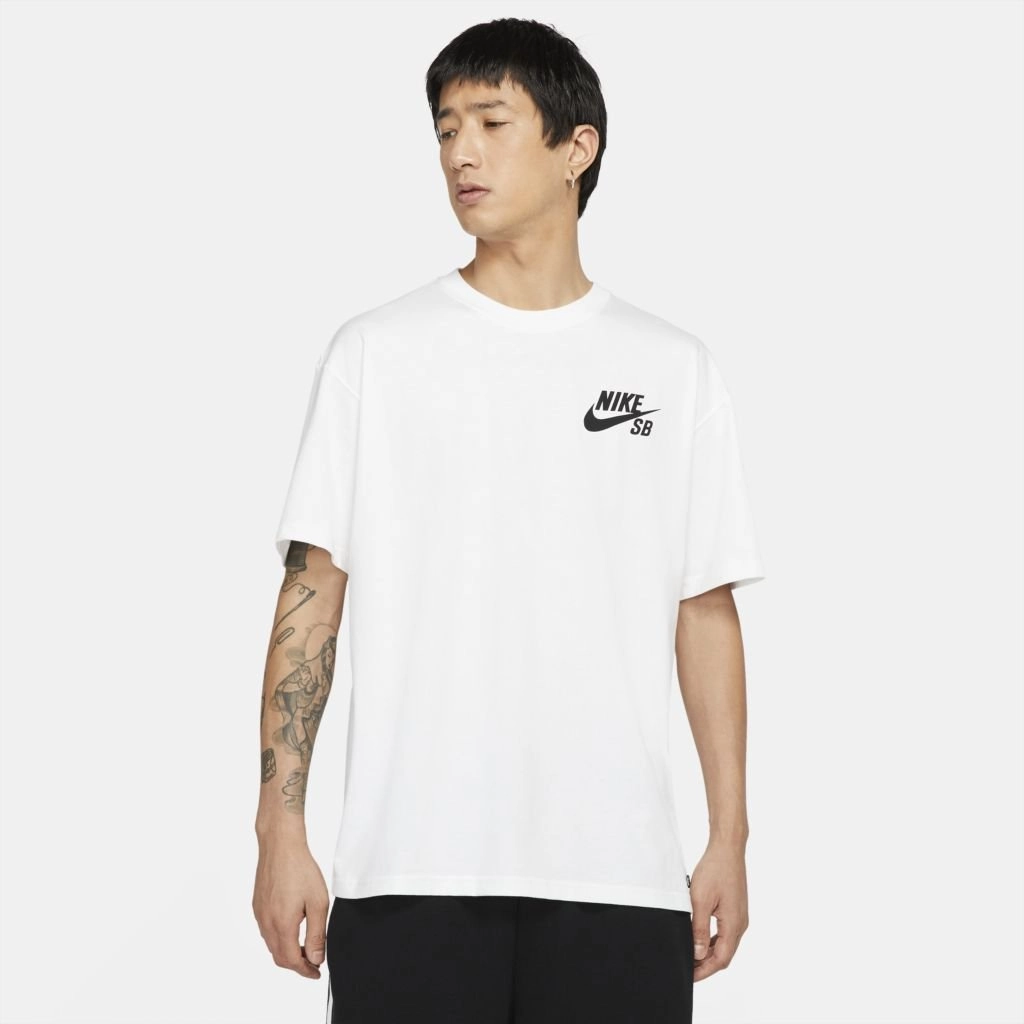 Camiseta Nike Sb Logo Skate - masculino - branco e preto