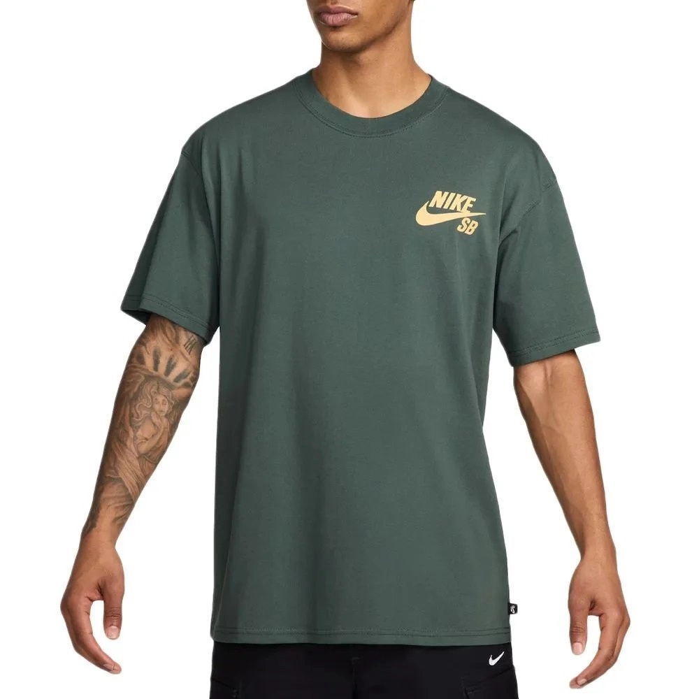 Camiseta Nike Sb Logo Skate - masculino - verde escuro
