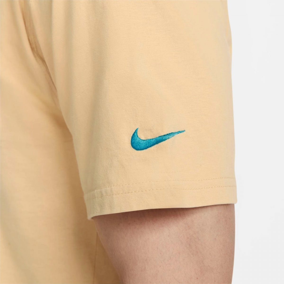 Camiseta Nike Sportswear Max90 - masculino - bege e azul