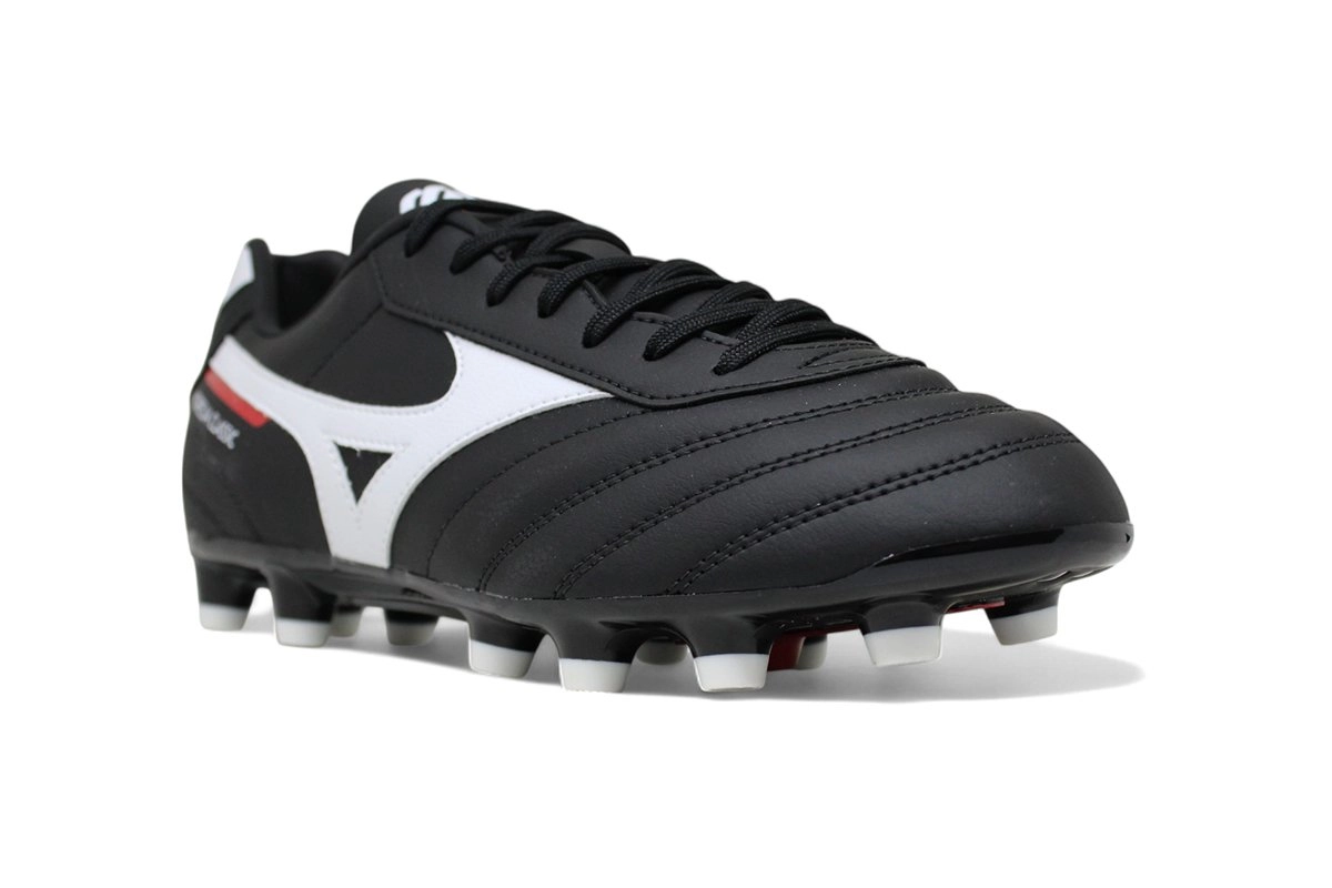Chuteira Campo Mizuno Morelia Classic - masculino - preto e branco