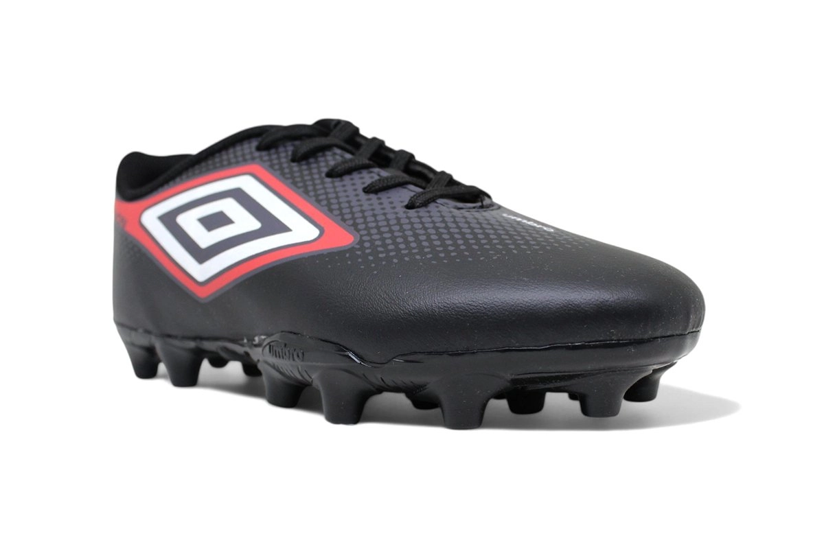Chuteira Campo Umbro Cannon Jr Infantil - unissex - preto e vermelho