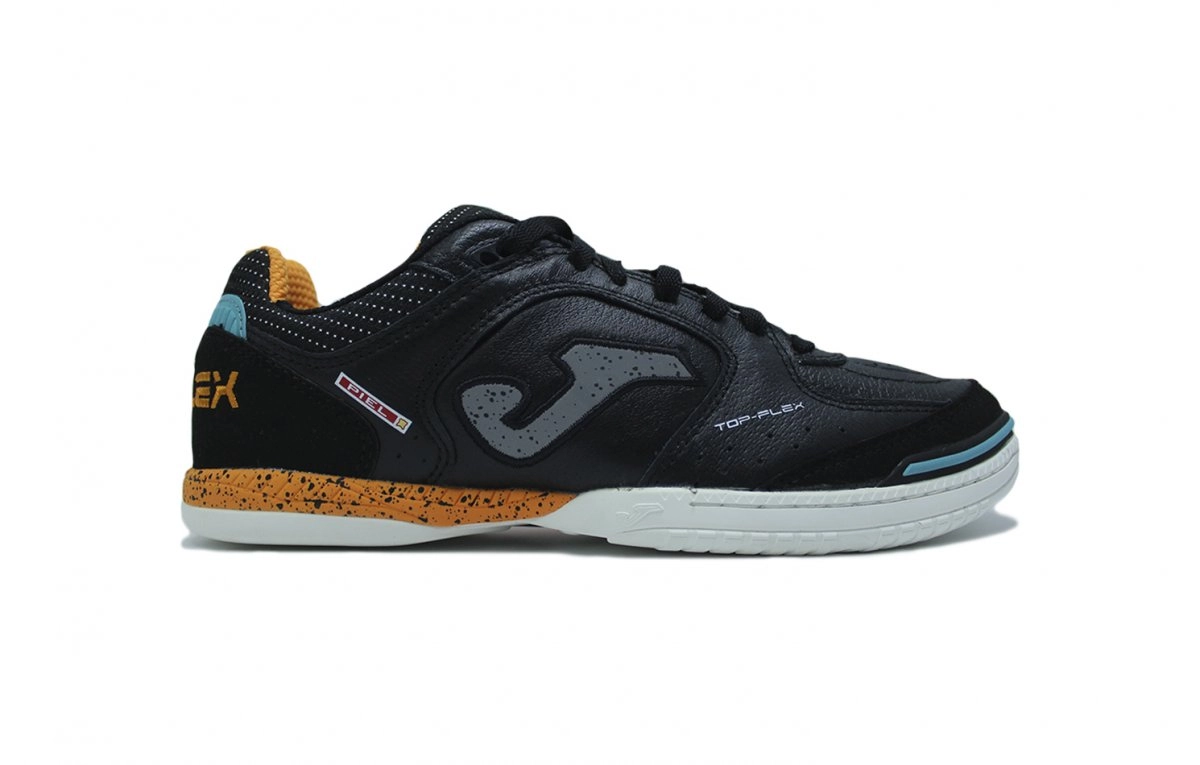 Chuteira futsal Joma Top Flex - unissex - preto e laranja