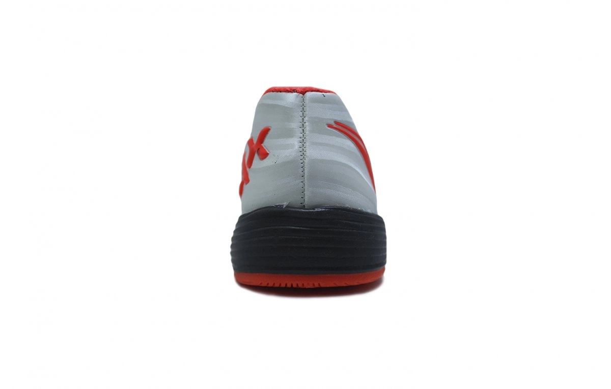 Chuteira futsal Penalty Max 200 Kids infantil - unissex - branco e preto