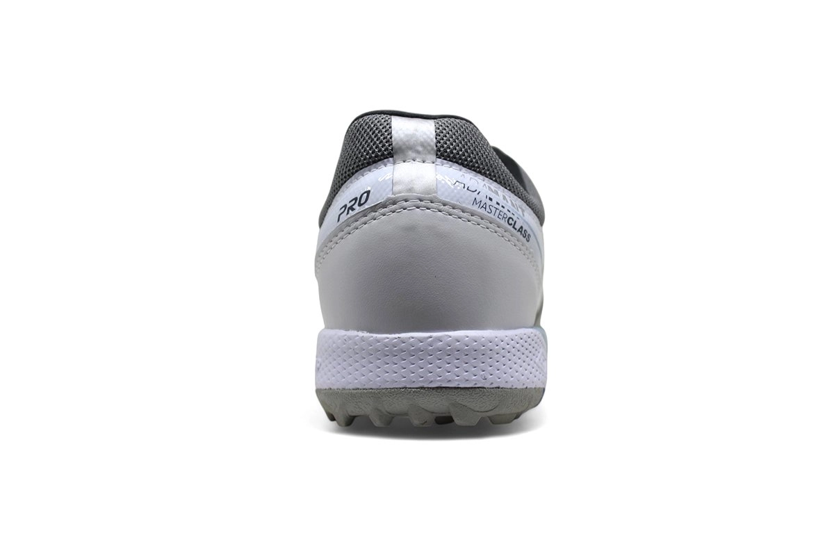 Chuteira society Umbro Adamant Master Class Pro Bump - unissex - prata
