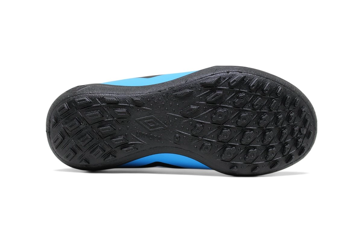 Chuteira Society Umbro Cannon Infantil - unissex - preto e azul