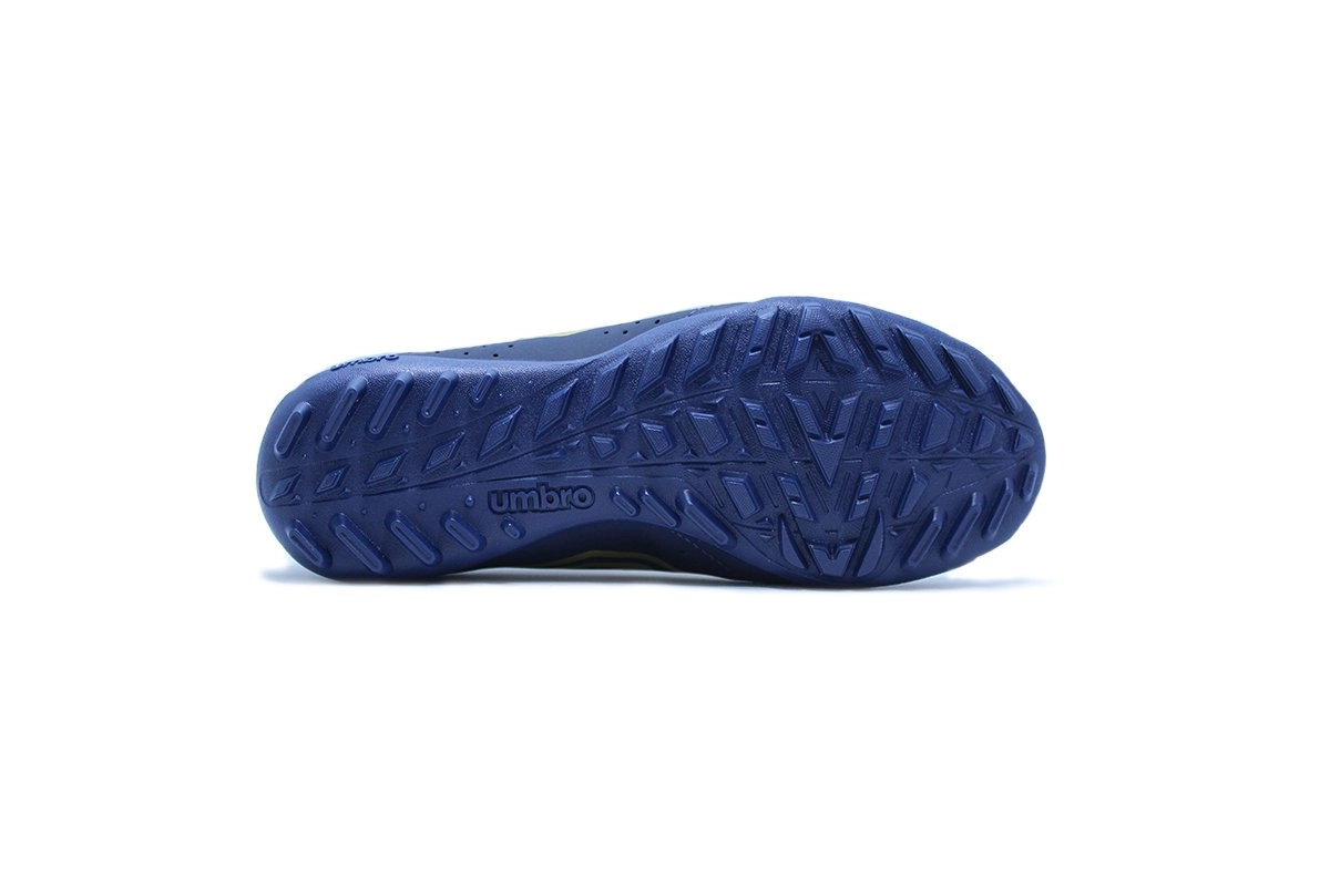 Chuteira society Umbro Neo Striker - unissex - azul e dourado