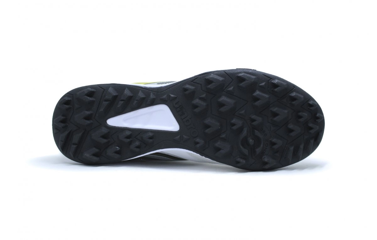 Chuteira Society Umbro Pro 5 Bump Club - unissex - branco e amarelo