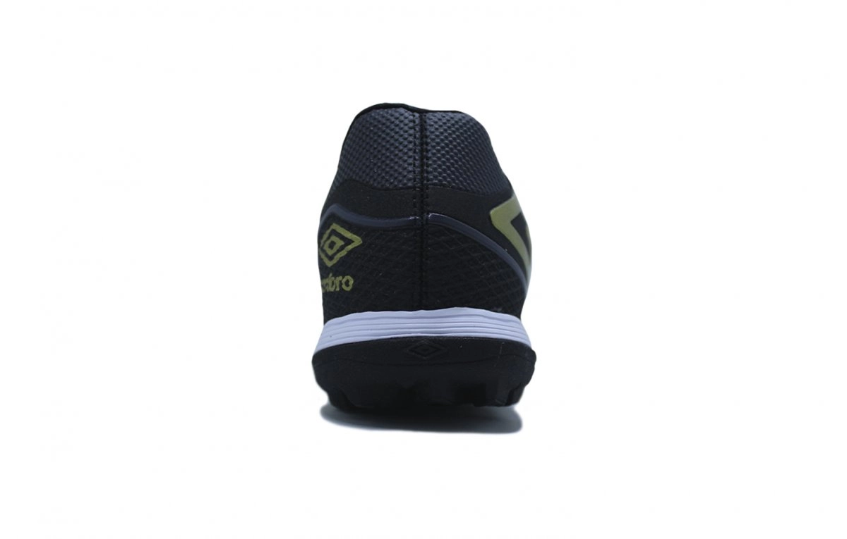 Chuteira Society Umbro Pro 5 Bump Club - unissex - preto e dourado