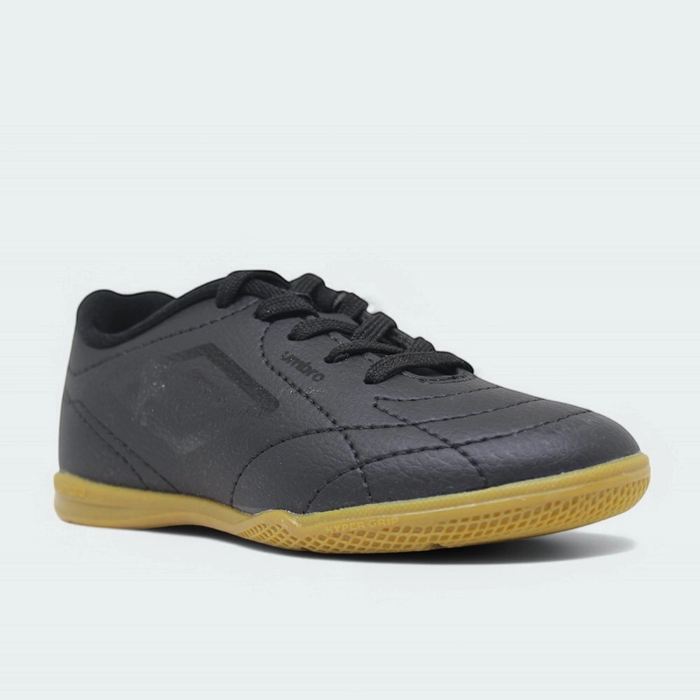 Chuteira Umbro futsal Class Footballer Jr - unissex - preto e dourado