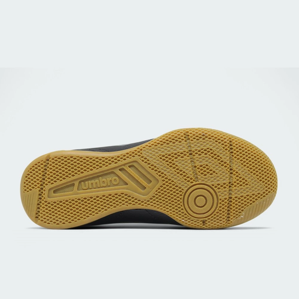 Chuteira Umbro futsal Class Footballer Jr - unissex - preto e dourado