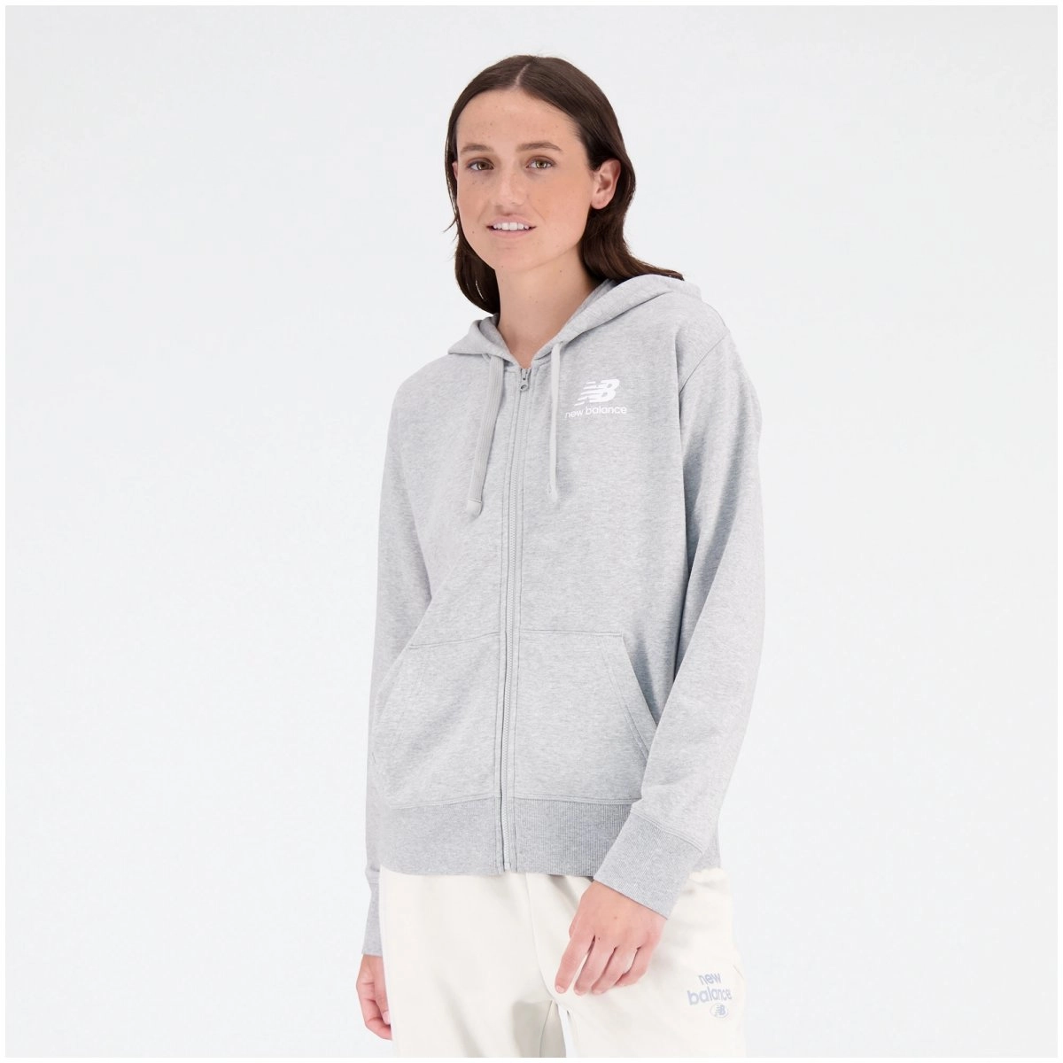 Jaqueta New Balance Essentials Basic - feminino - cinza e branco