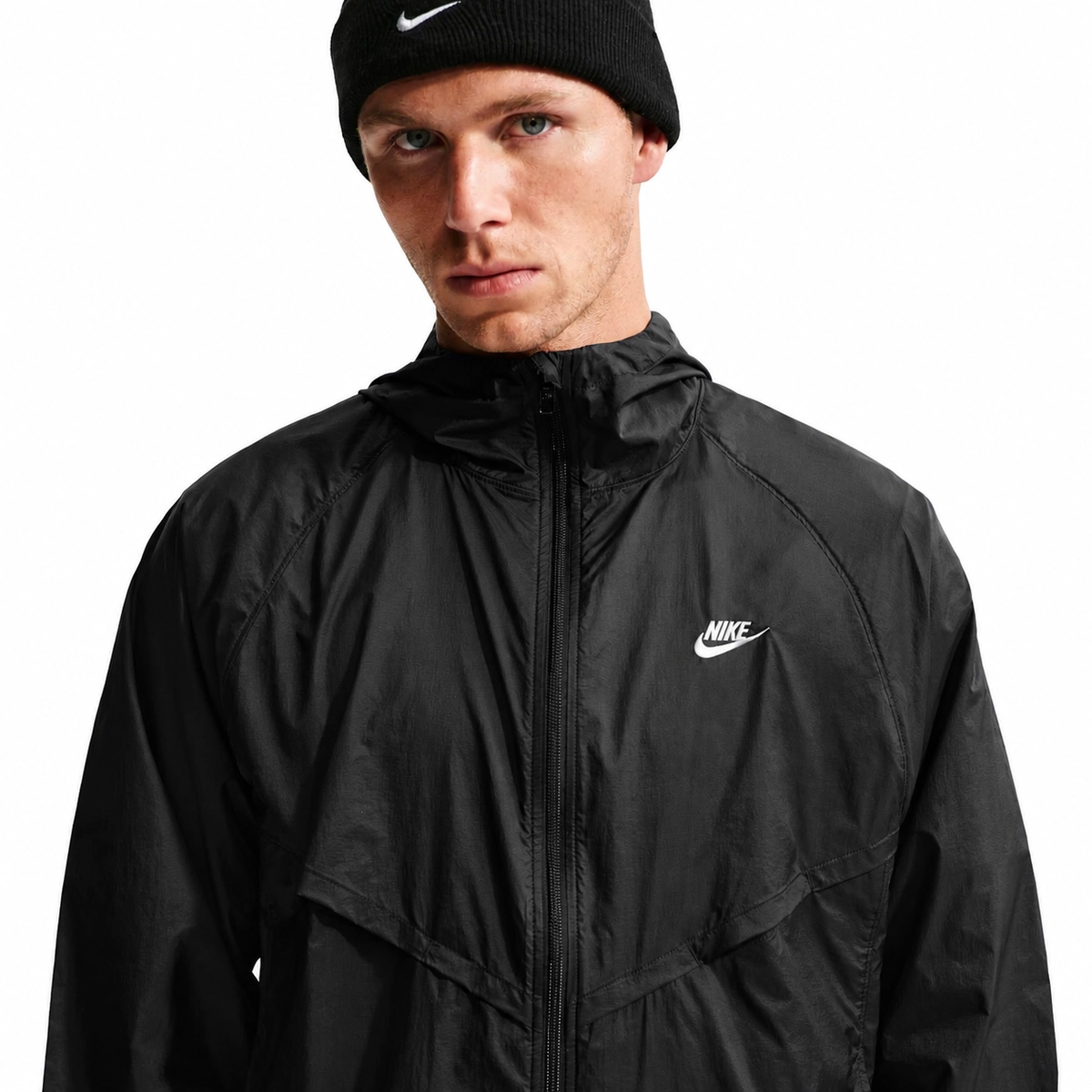 JAQUETA NIKE LTWT UNLND