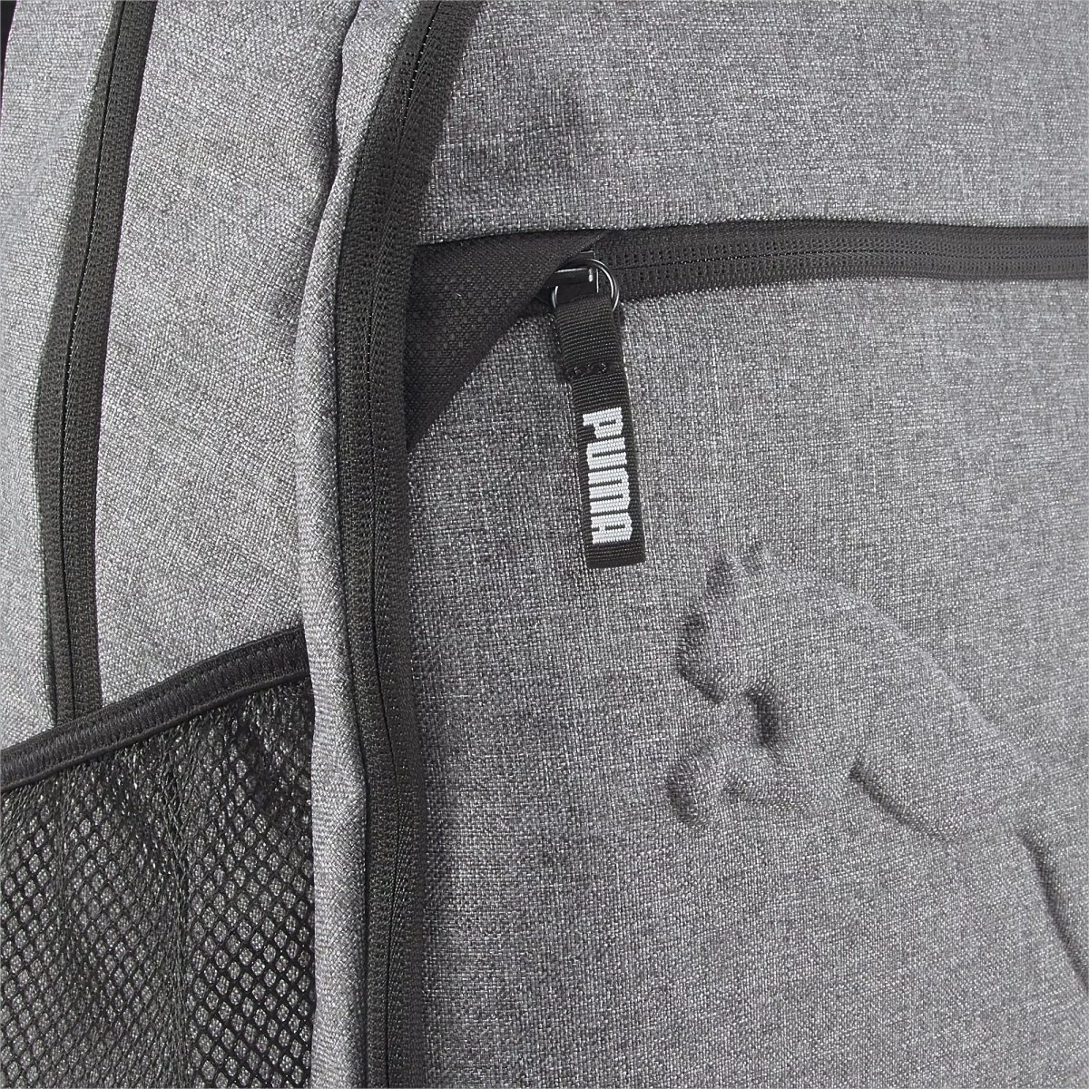 Mochila Puma Buzz Backpack 26L - unissex - cinza e preto