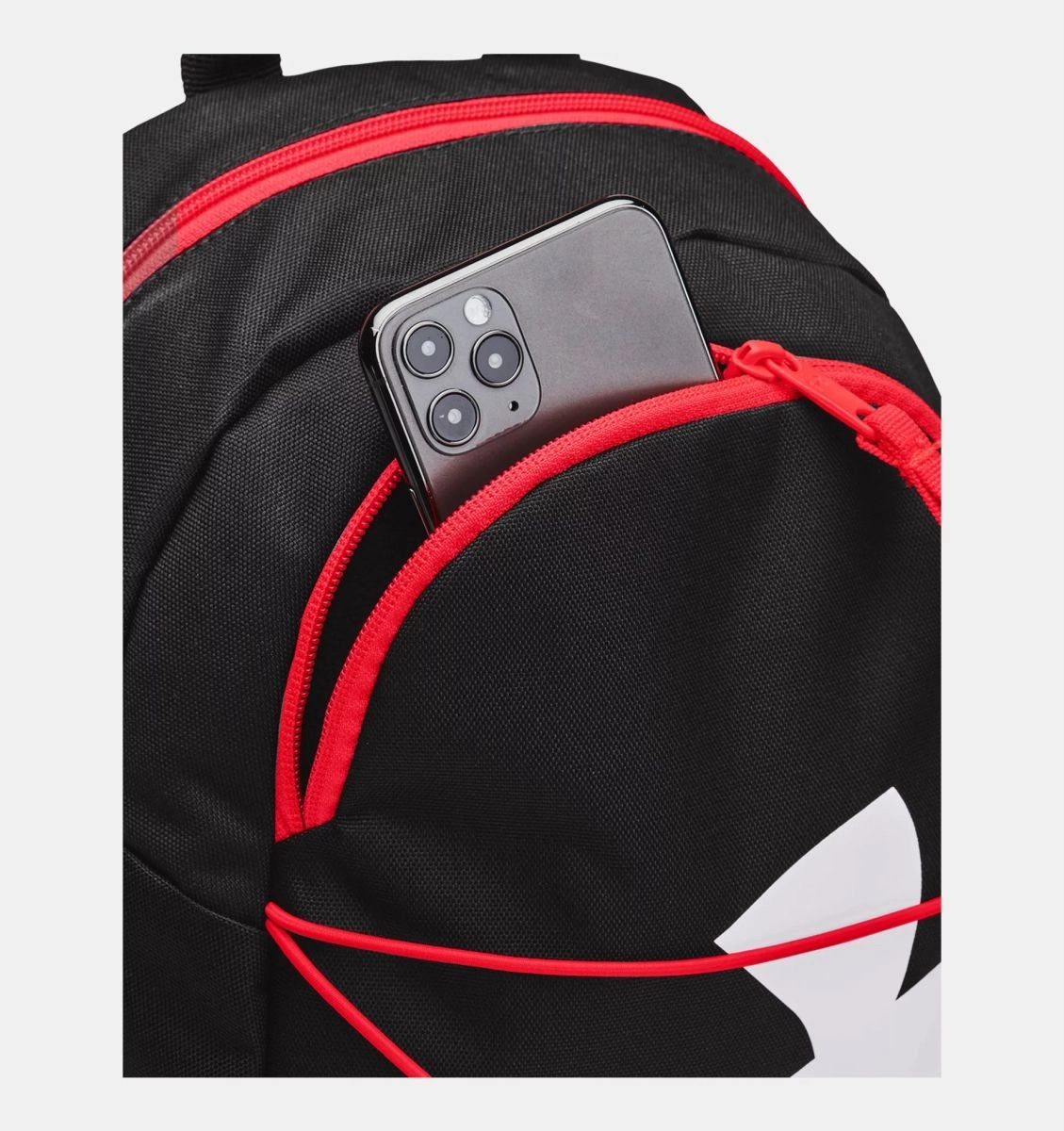 Mochila Under Armour Hustle Play 14L - unissex - preto e vermelho