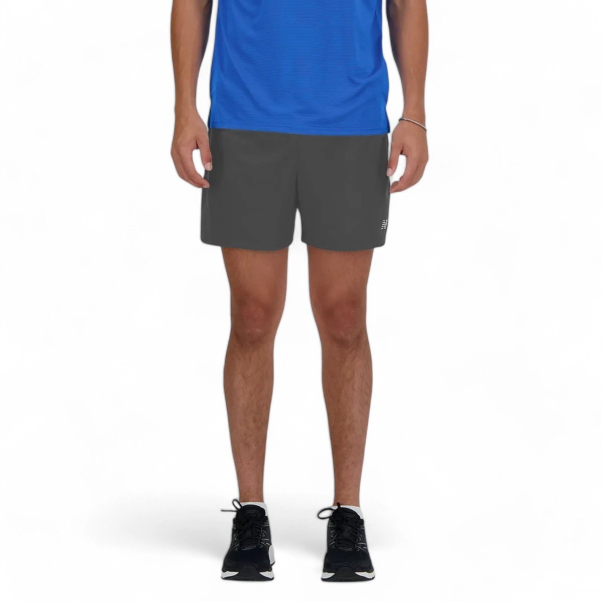 Shorts Nike 10K - feminino - preto e prata