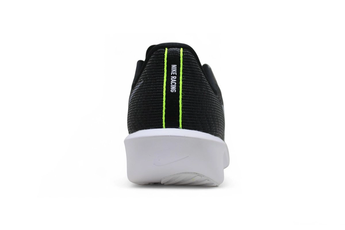 Tênis Nike Air Zoom Structure 24 - feminino - rosa claro e branco