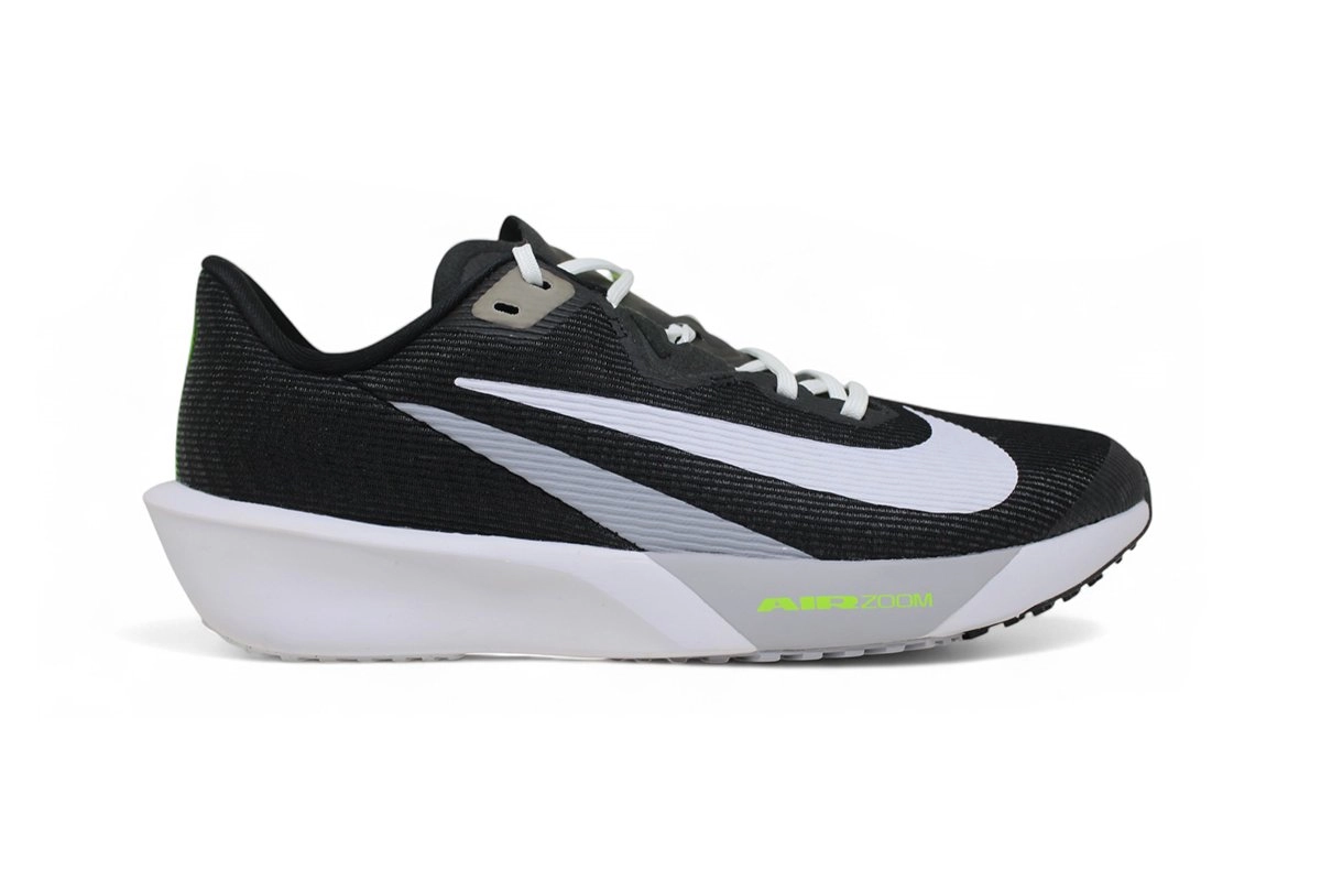 Tênis Nike Air Zoom Structure 24 - feminino - rosa claro e branco