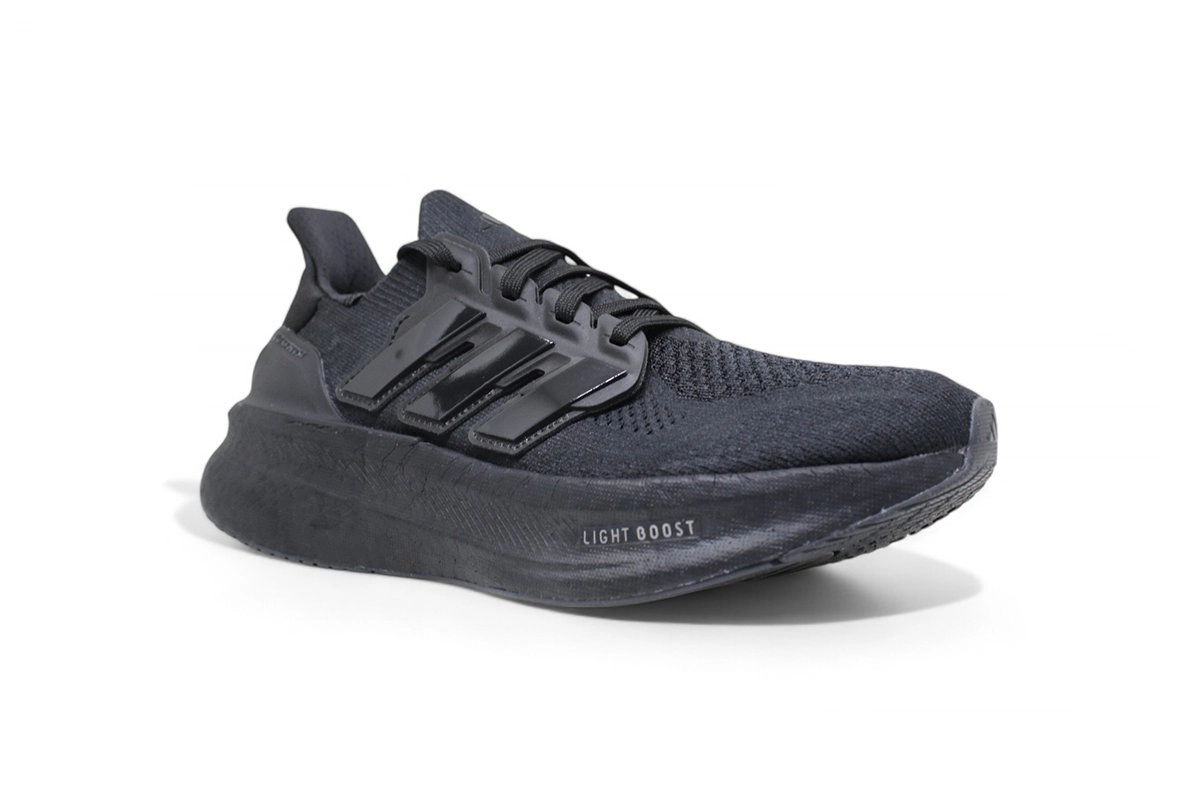 Tenis Adidas Ultraboost 5 - masculino - verde e branco