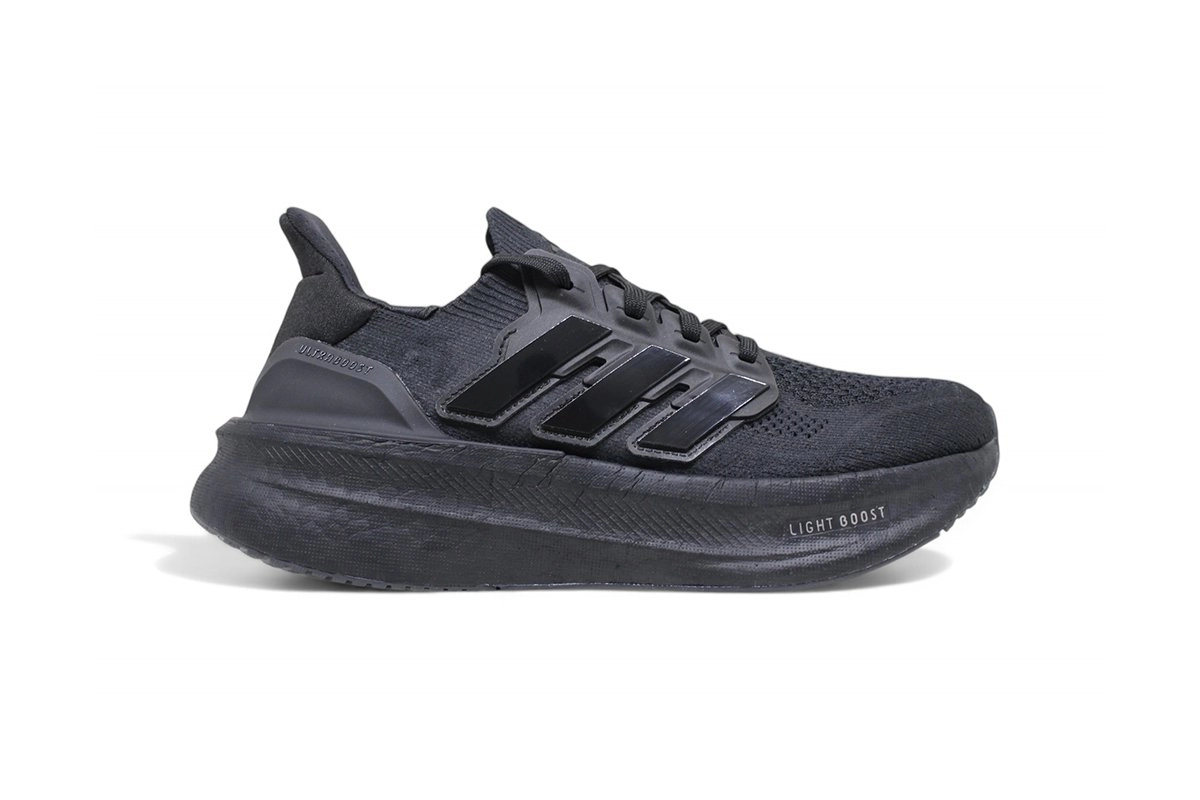 Tenis Adidas Ultraboost 5 - masculino - verde e branco