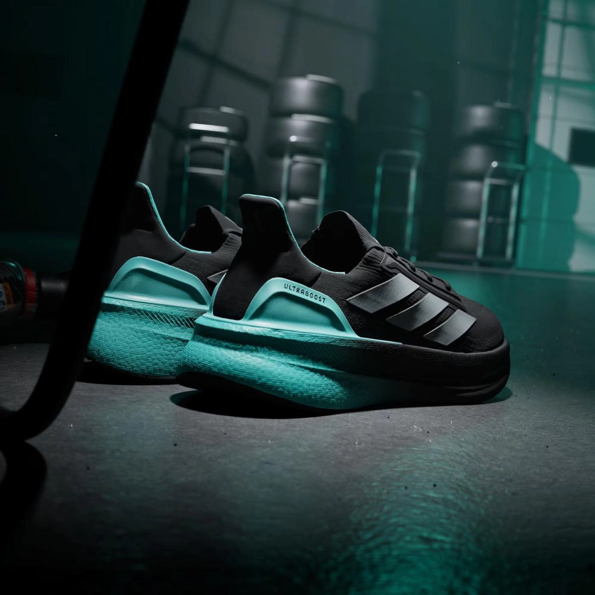 TENIS ADIDAS ULTRABOOST 5X MERCEDES
