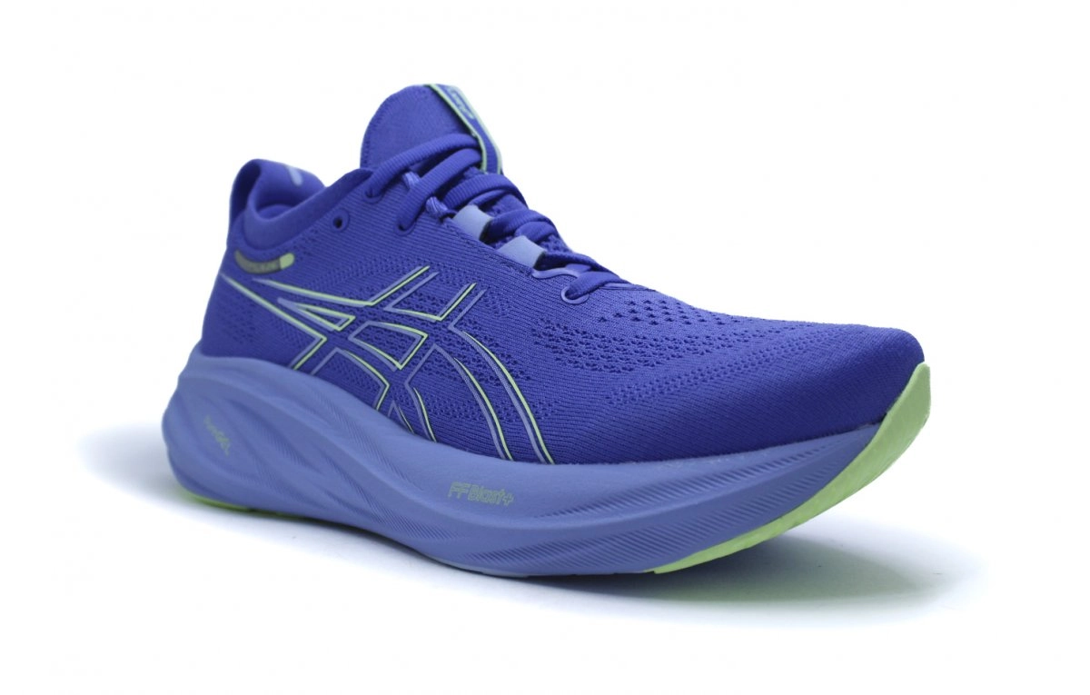 Tenis Asics Gel Nimbus 26 - feminino - branco