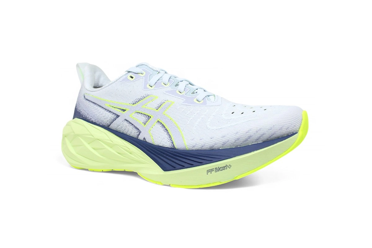 Tenis Asics Novablast 5 - feminino - roxo e rosa