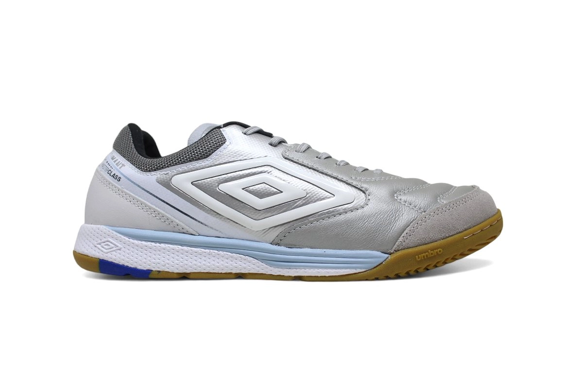 Tenis Futsal Umbro Beat - unissex - azul e preto
