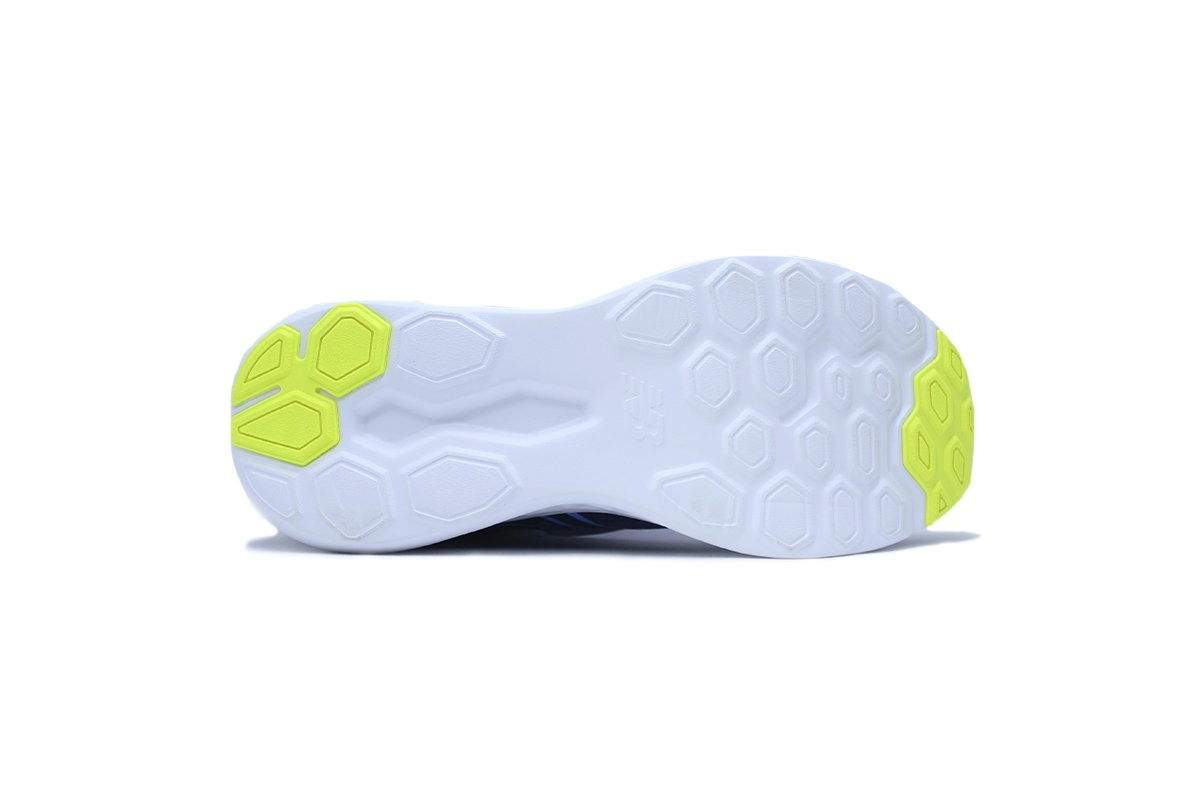 Tenis New Balance 411v3 - masculino - preto e azul