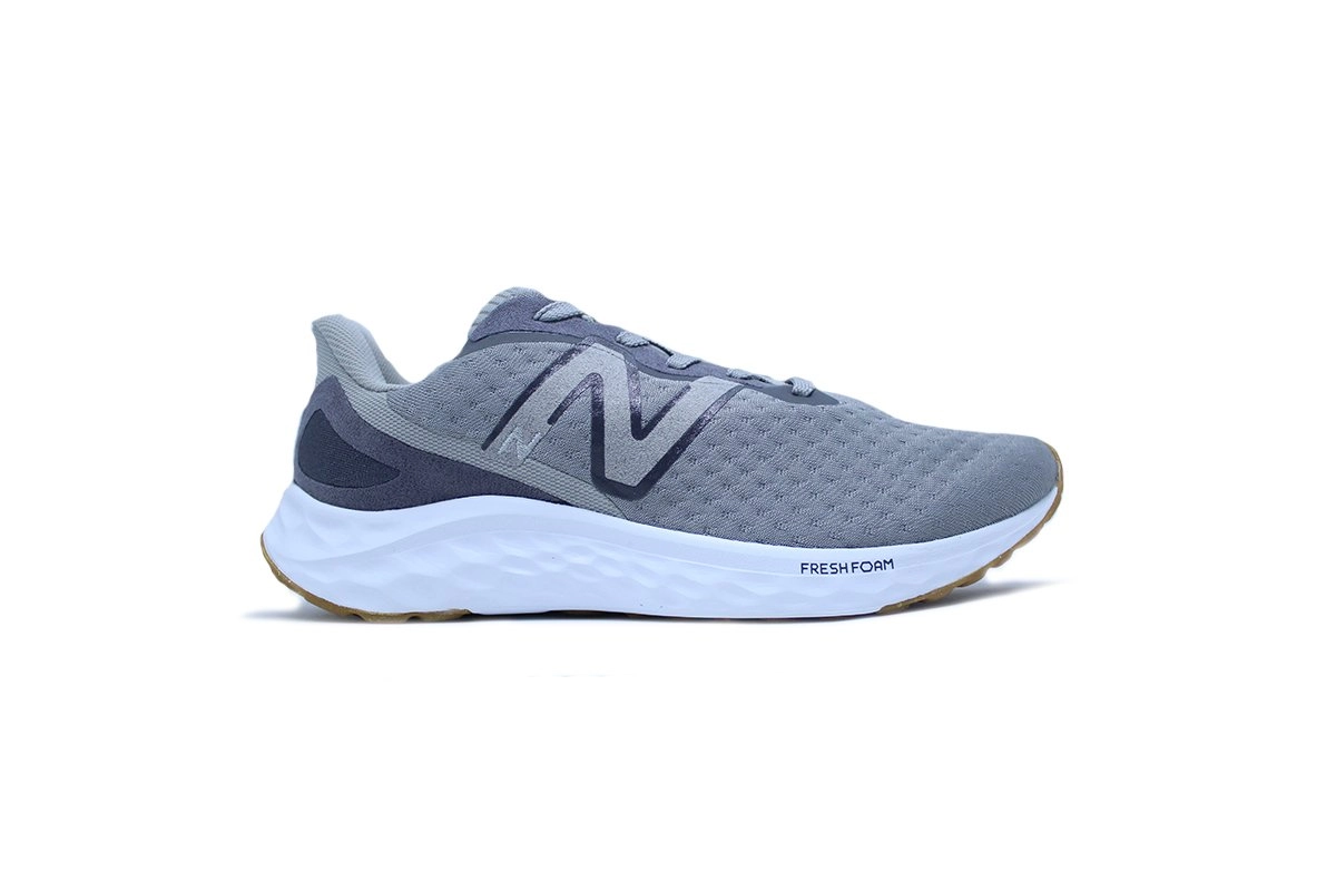 Tenis New Balance Arishiv4 - masculino - preto e branco