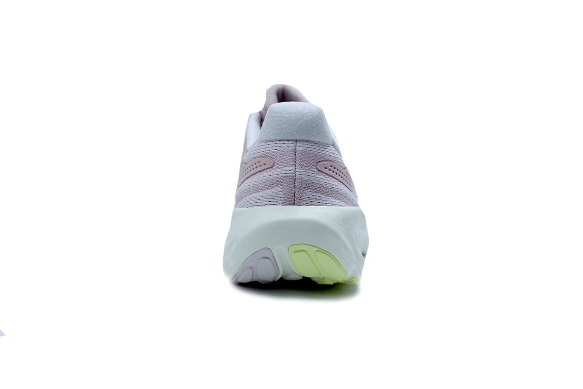 Tenis New Balance Fresh Foam X 1080v13 - feminino - verde claro