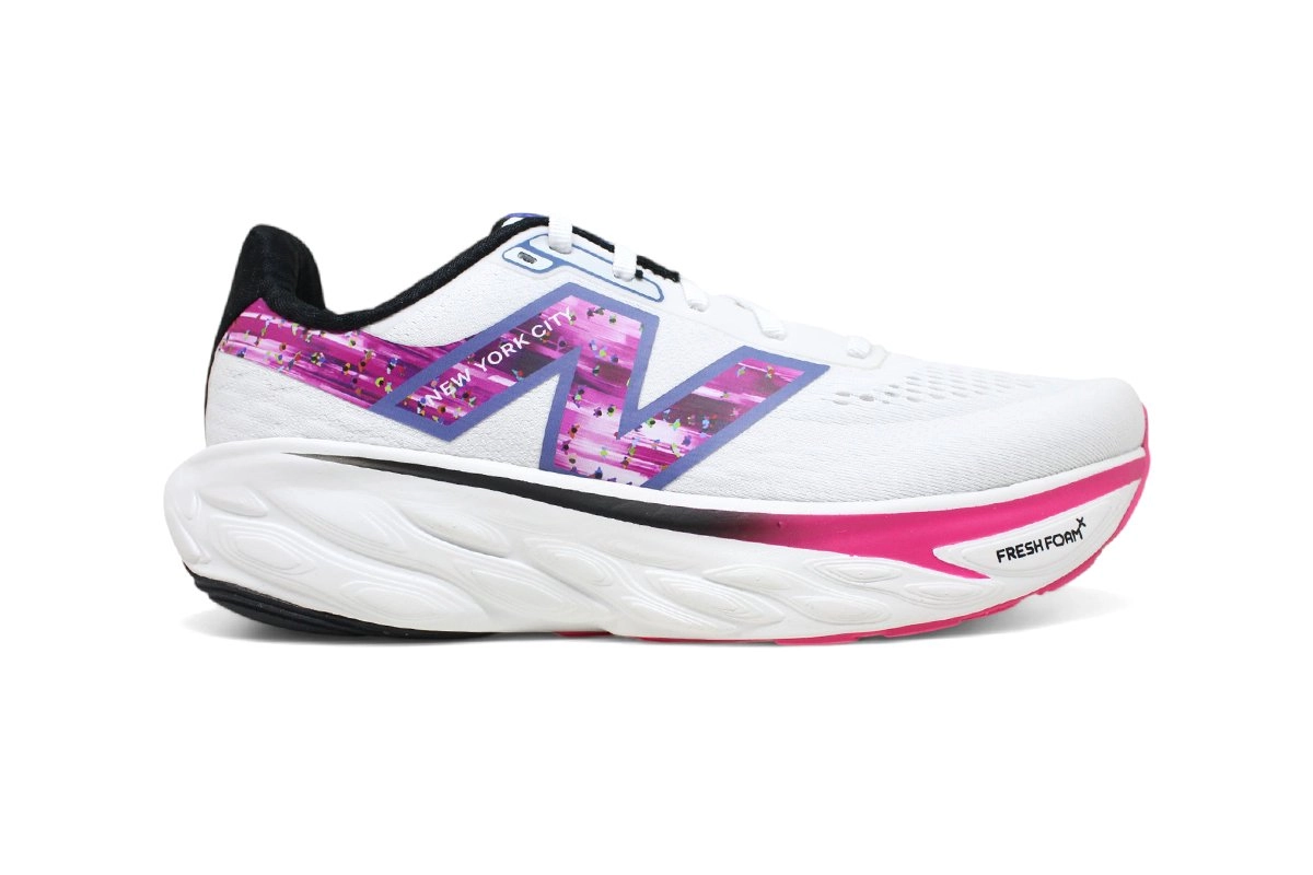 Tenis New Balance Rebel V4 - feminino - branco e laranja
