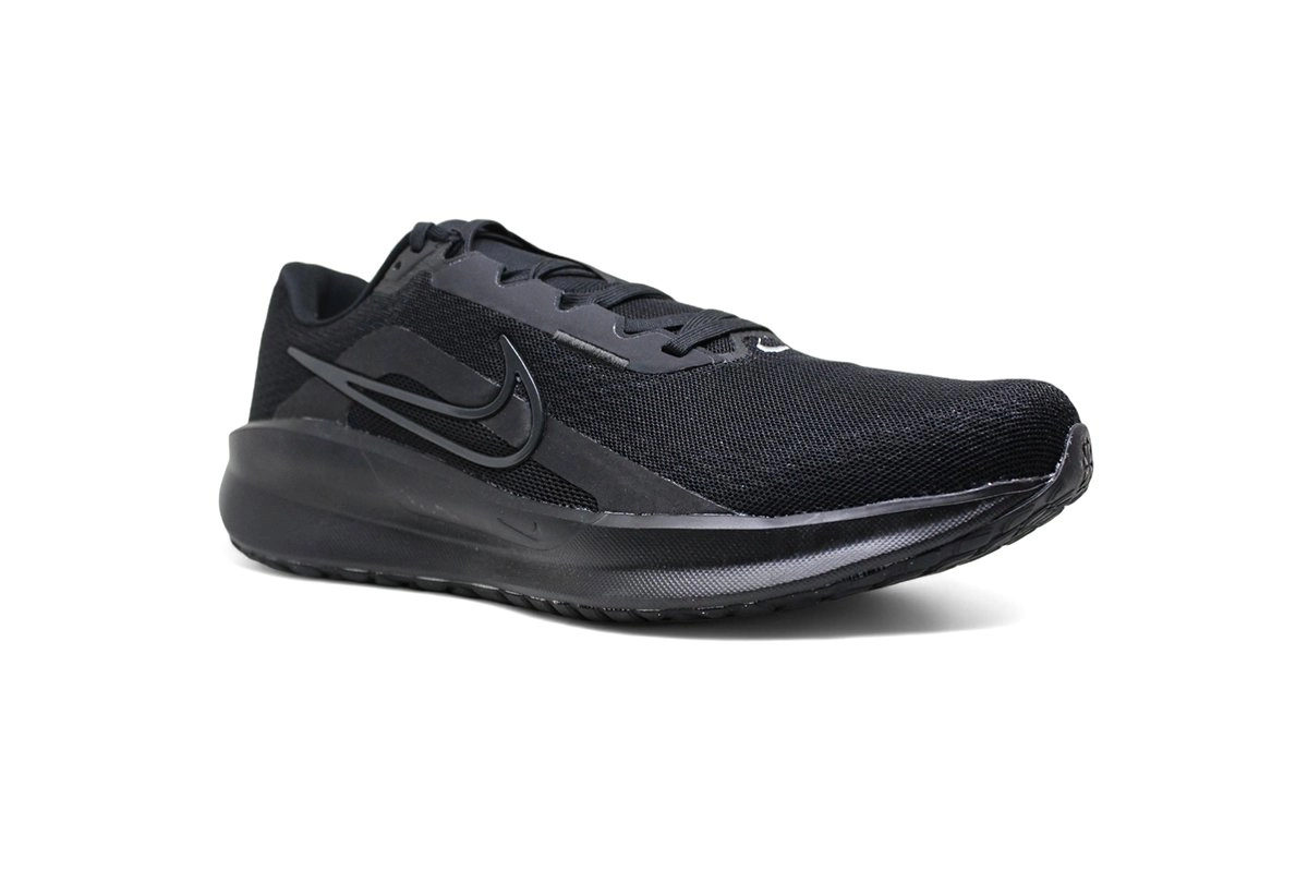 Tenis Nike Downshifter 13 - masculino - preto e branco
