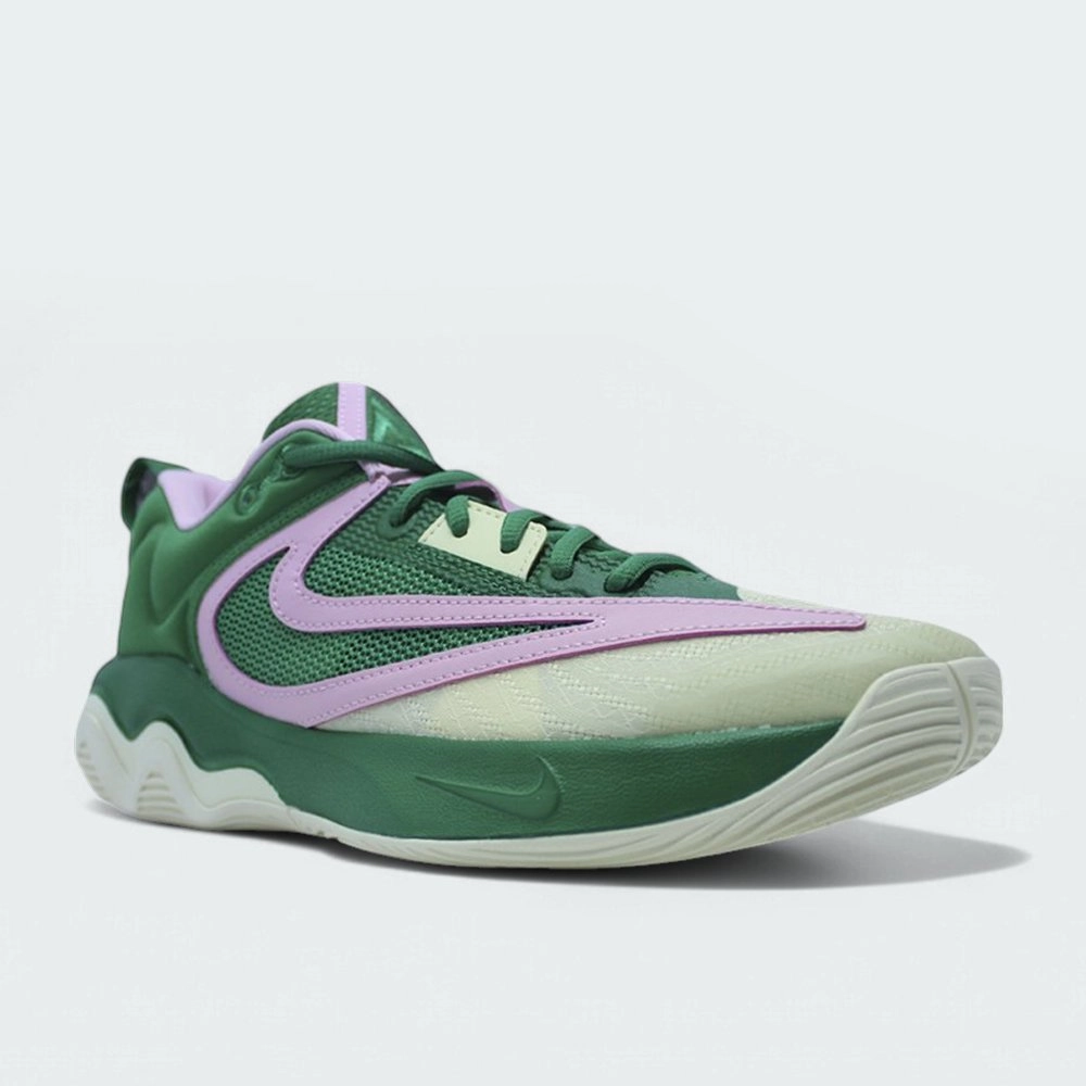 Tenis Nike Giannis Immortality 3 - masculino - preto e branco