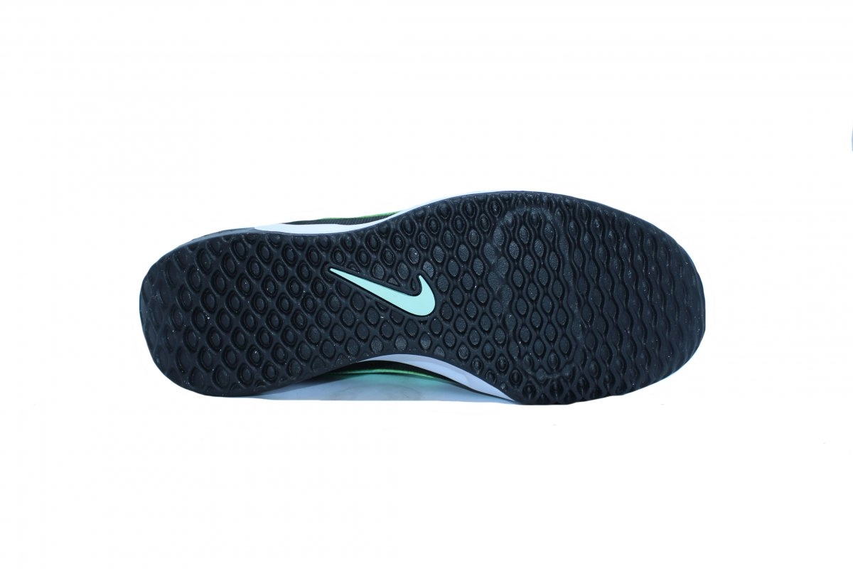 Tenis Nike Zoom Fly 6 - masculino - preto e branco