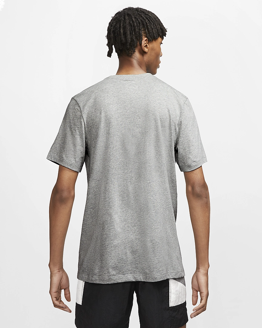Camiseta Nike Sportwear Club - masculino - cinza