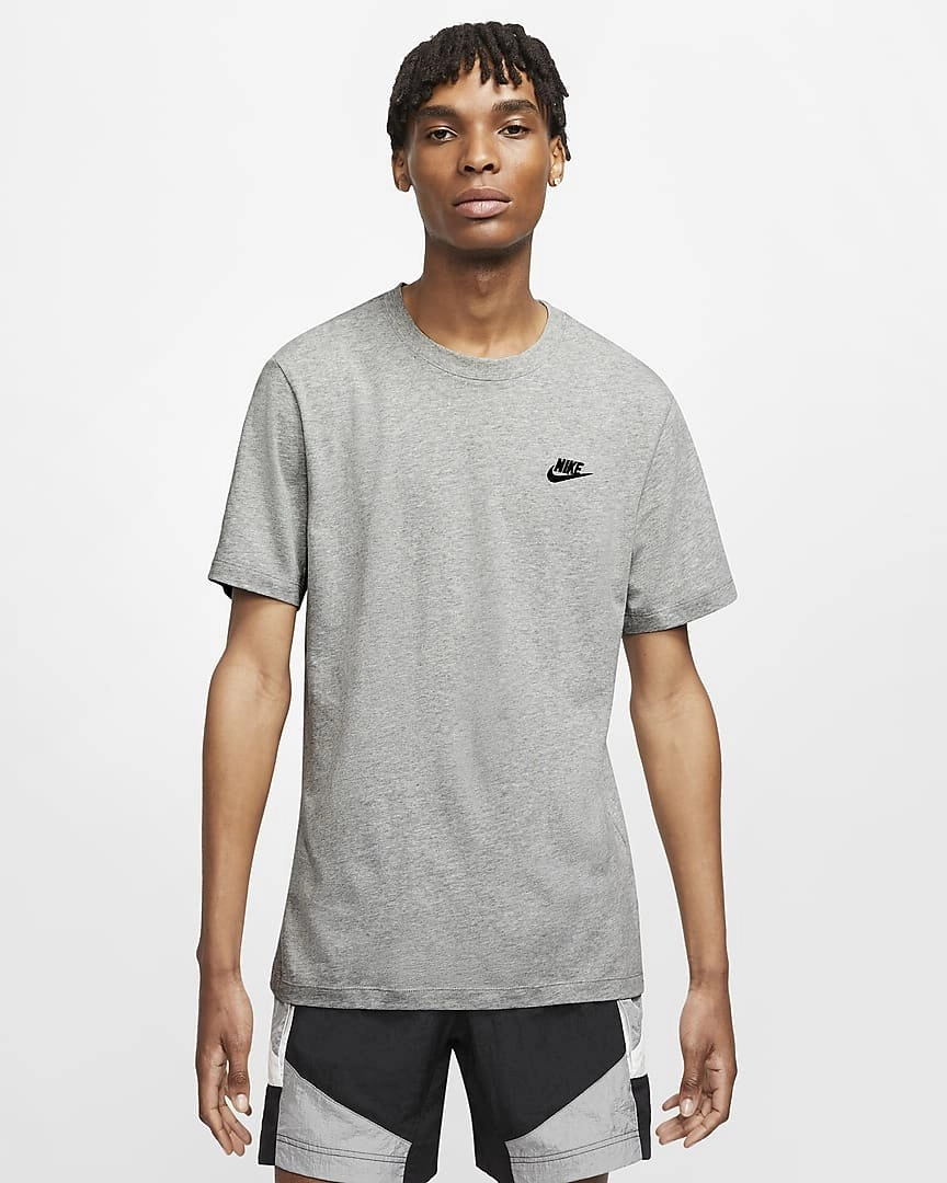 Camiseta Nike Sportwear Club - masculino - cinza